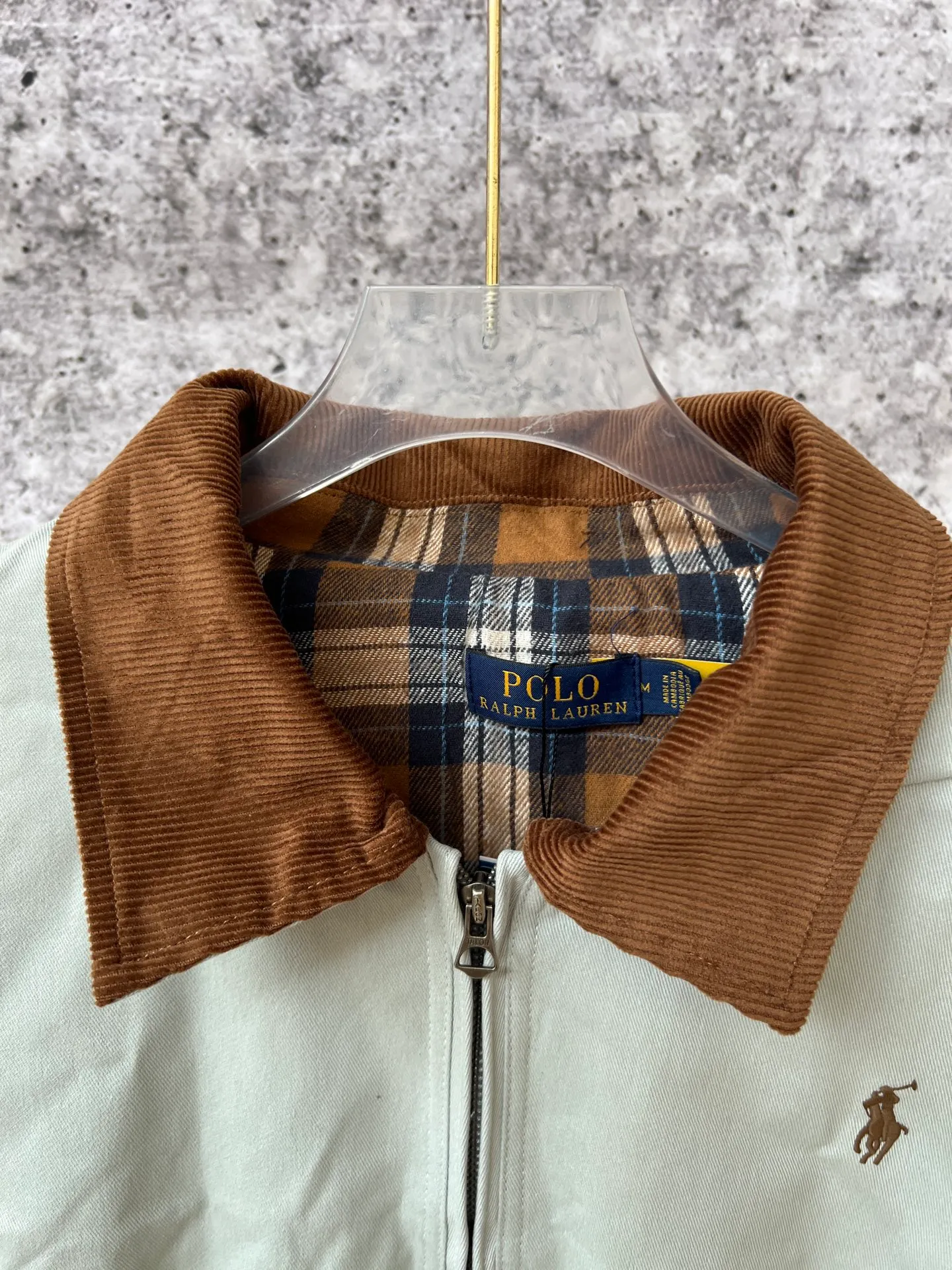 P310 Ralph Lauren women's autumn short wide jacket, short wide version with loose bust, elongated upper body effect, lining with plaid fabric, corduroy contrast collar added to the collar to make it more personalized, imported embroidered pony logo, fine workmanship and customized hardware accessories